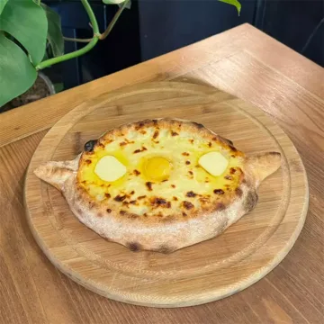 Adjarian Khachapuri